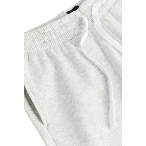 H&M Regular Fit Sweatpants - Picture 3 of 3